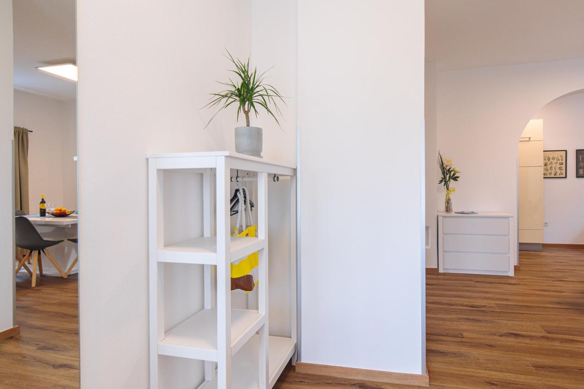 Apartment House Lijan Кърк Екстериор снимка