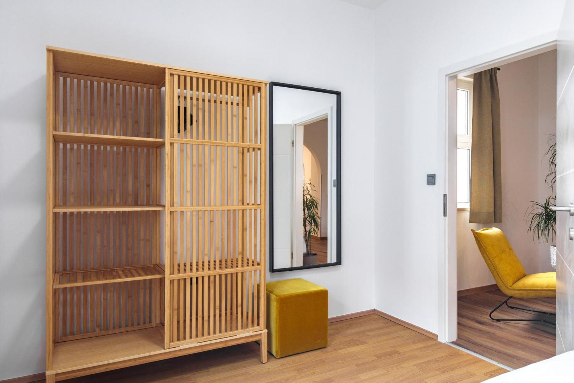 Apartment House Lijan Кърк Екстериор снимка
